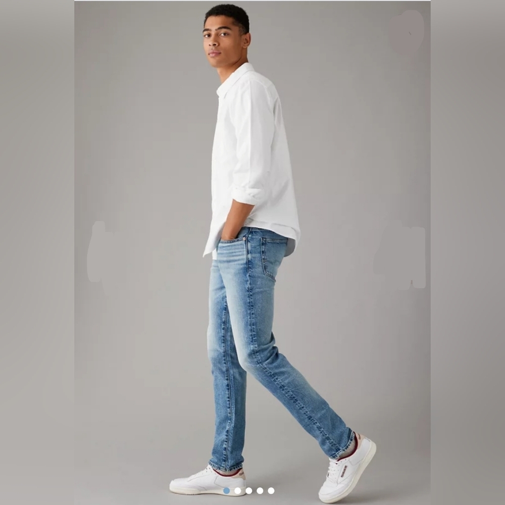 Men's AE Next Level Flex Slim Straight Jean Size 28/30